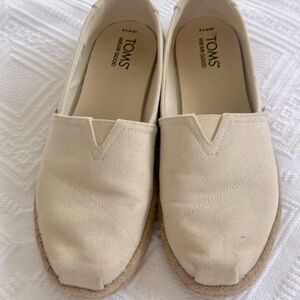 Tom’s espadrilles flats